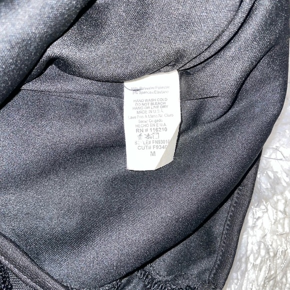 🥳🎊HOSTPICK🛍Lil Black Sequence Party Dress Pre Loved Like New 💃🏾SPARKLING 🪩 - Picture 15 of 16